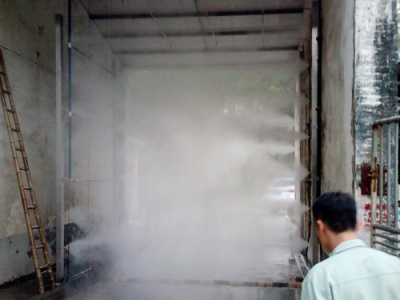 江门温氏猪场车辆消毒通道消毒现场